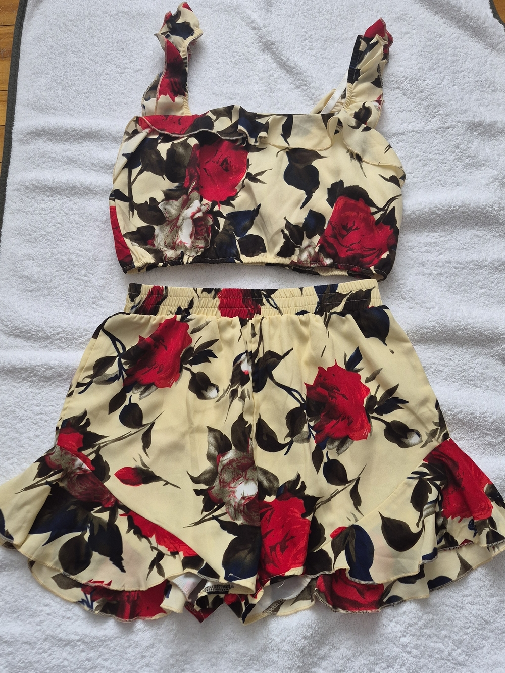 PrettyLittleThing Cream Floral Crop Top & Ruffle Skort Set with Red Roses